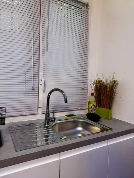 Le Vitton - Appartement Proche Gare Partdieu วีเลอร์บาน ภายนอก รูปภาพ